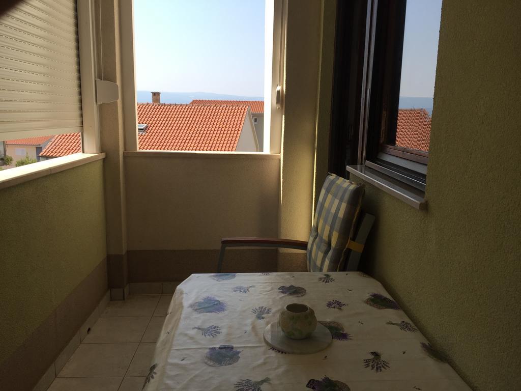 Apartments Bilic Nemira Omiš Exteriör bild