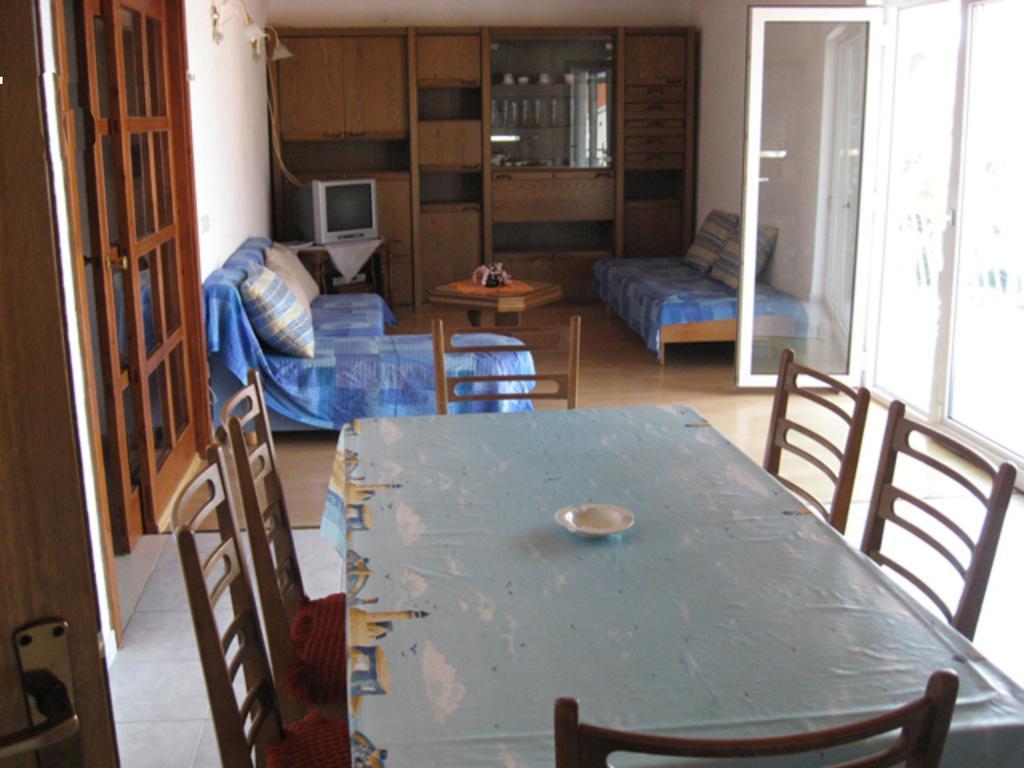 Apartments Bilic Nemira Omiš Exteriör bild
